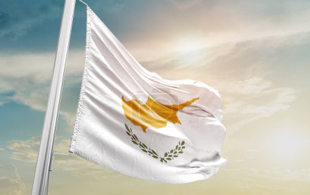 Foto de Cyprus waving flag against sky - Imagen libre de derechos