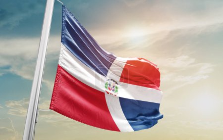 Foto de Dominican Republic waving flag against sky - Imagen libre de derechos