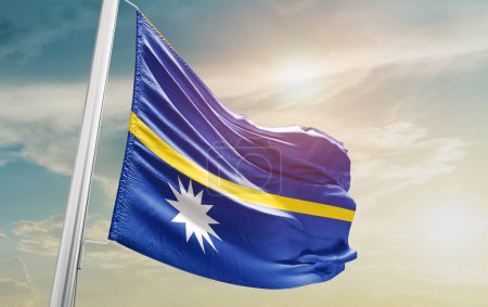 Téléchargez les photos : Nauru waving flag against sky - en image libre de droit
