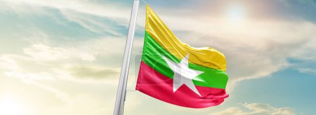 Foto de Myanmar bandera contra el cielo - Imagen libre de derechos