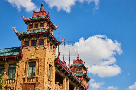 Téléchargez les photos : Image de Chicago Chinatown architecture extérieure de bâtiments de style asiatique - en image libre de droit