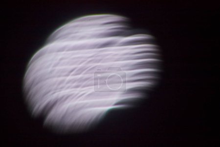 Ätherische Mondfinsternis von Spiceland, Indiana aus beobachtet - Ein Tanz aus Licht, Schatten und Bewegung am Nachthimmel