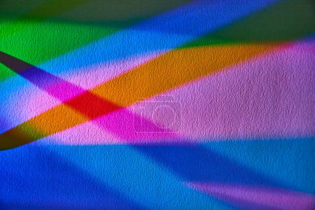 Abstrakte Rainbow Light Show in Fort Wayne, Indiana - Eine Symphonie aus Farbe und Schatten, die Kreativität freisetzt