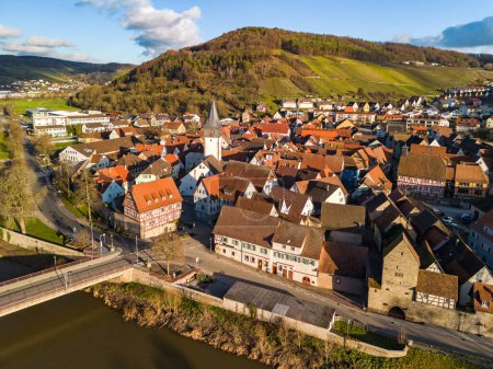 Téléchargez les photos : Aerial view of the historical old town of Niedernhall in Hohenlohe county at sunset, Germany - en image libre de droit