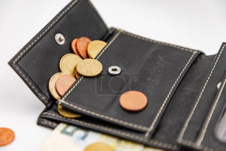 Téléchargez les photos : State aid such as citizen money or Harz IV bring hardly any euros into the wallet - en image libre de droit