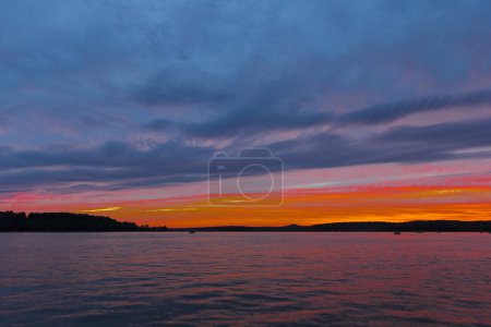 Foto de Puesta de sol en Seneca Lake, Ohio - Imagen libre de derechos