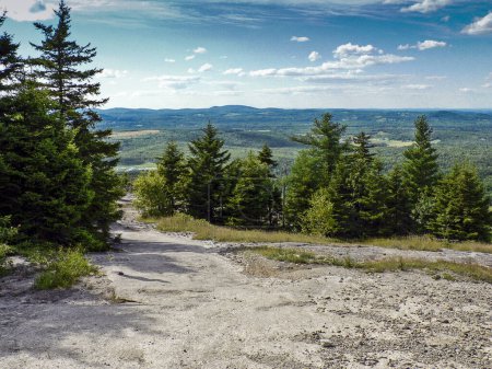 Téléchargez les photos : Vue depuis le sommet du mont Waldo, Maine - en image libre de droit
