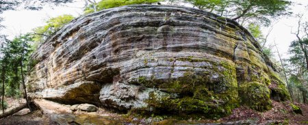 Téléchargez les photos : Grotte Whispering, Hocking Hills State Park, Ohio - en image libre de droit