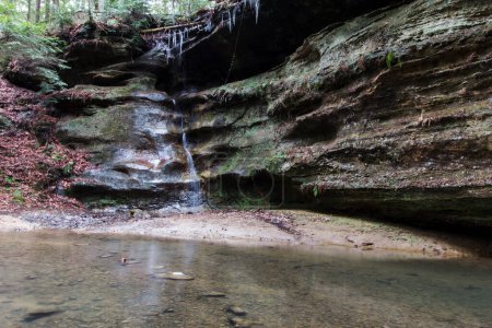 Téléchargez les photos : Old Man's Cave, Hocking Hills State Park, Ohio - en image libre de droit