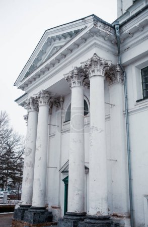Téléchargez les photos : Église-sépulture des Branitski dans le parc Oleksandriya, Bila Tserkva, Ukraine. - en image libre de droit