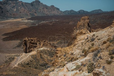 Foto de Hermoso desierto de piedra rocosa montaña - Imagen libre de derechos