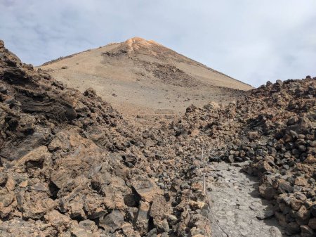 Foto de Paisaje rocoso volcánico de Tenerife, Islas Canarias, España - Imagen libre de derechos