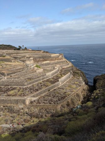 Téléchargez les photos : Collines à l'océan Atlantique, Barranco de Las Arenas, Puerto De La Cruz, Tenerife, les îles Canaries, Espagne - en image libre de droit