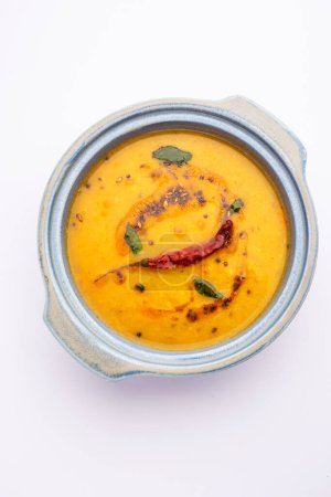 Téléchargez les photos : Khatti Dal is a food from India, a Hyderabadi cuisine, dal made using Masoor or Toor dal - en image libre de droit