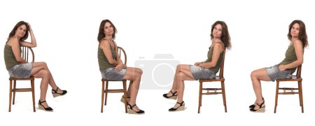 Foto de Vista lateral de las mismas mujeres con falda y alpargatas sobre fondo blanco - Imagen libre de derechos