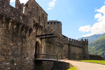 Castillo de Montebello en Bellinzona, Suiza. Patrimonio de la Humanidad UNESCO