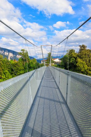 Fußgänger-Hängebrücke über die Gummischlucht in Sigriswil, Schweiz
