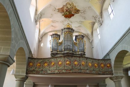 Innenansicht der Basilika der Hl. Peter und Paul auf der Insel Reichenau, Bodensee, Baden-Württemberg, Deutschland