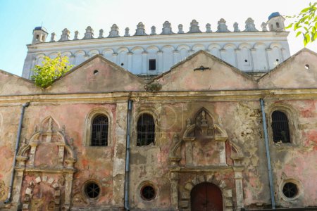 Sinagoga abandonada en Zhovkva, Ucrania