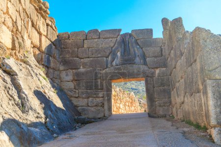 Löwentor, der Haupteingang der Zitadelle von Mykene. Archäologische Stätte von Mykene auf dem Peloponnes, Griechenland
