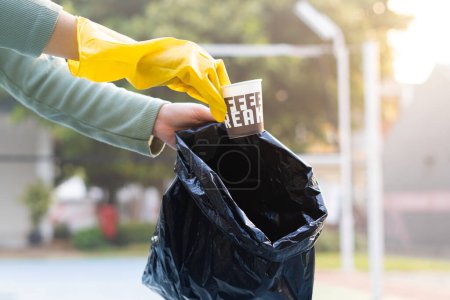 Umweltfreundliches Abfallsammel- und Reinigungskonzept. Nachbarschaft und Umwelt reinigen