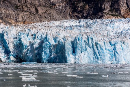 Téléchargez les photos : Le glacier South Sawyer près de Juneau, Alaska, situé dans le fjord Tracy Arm. - en image libre de droit