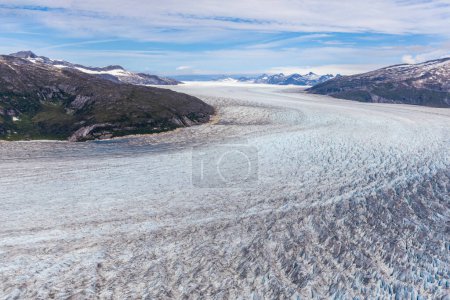 Téléchargez les photos : Le glacier Taku, glacier à marée dans l'inlet Taku, au sud-est de la ville de Juneau, en Alaska. - en image libre de droit