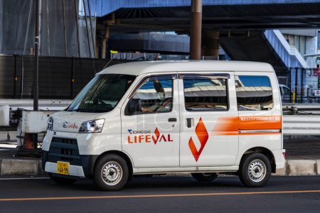 Foto de Tokio, Japón, 26 de octubre de 2023: Vehículo utilitario de Tokyo Gas Lifeval on the Street - Imagen libre de derechos