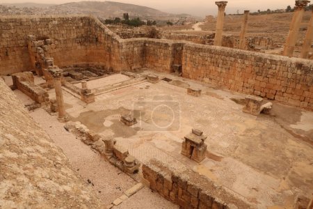 Téléchargez les photos : Eglise bien conservée des saints Cosmas et Damianus sur l'ancien site de Gerasa, Jerash, Jordanie 2021 - en image libre de droit