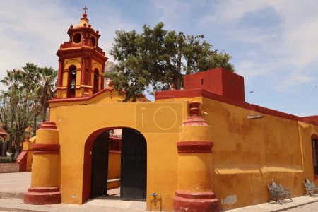 Téléchargez les photos : Église Saint Sébastien / Temple / Parroquia de San Sebastian in San Sebastian Bernal, Queretaro, Mexique 2022 - en image libre de droit