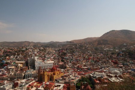 Foto de Espectacular vista desde el Monumento a Pipila / Monumento al Pipila hacia Guanajuato, México 2022 - Imagen libre de derechos