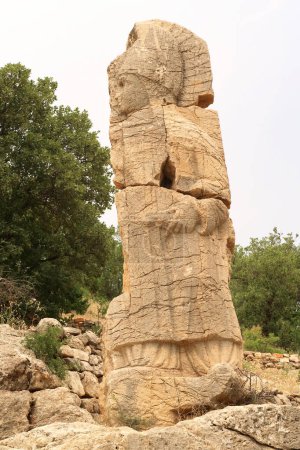Téléchargez les photos : Le relief de Mithras au site II sur l'ancien site d'Arsameia sur les Nymphaios, près d'Adiyaman, Turquie 2022 - en image libre de droit