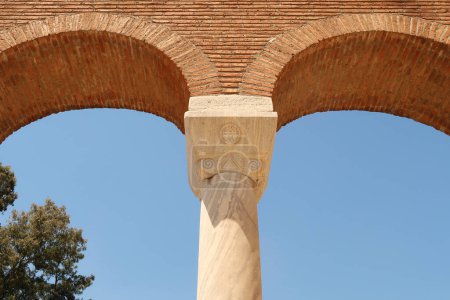 Pfeiler und Bögen der Basilika St. Johannes in Selcuk, in der Nähe von Ephesus, Türkei 2022