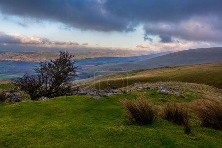 Foto de El maravilloso paisaje de la Montaña Negra en Carmarthenshire en Gales del Sur, U - Imagen libre de derechos