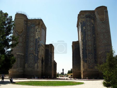 Foto de El palacio de Ak-Saray es un palacio en ruinas y un sitio histórico en Shahrisabz - Imagen libre de derechos