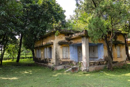 Foto de Casa abandonada en la zona rural de Bengala Occidental - Imagen libre de derechos