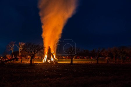 Foto de Ancient rites of epiphanic fires, Italy. Pignarul Montegnacco - Imagen libre de derechos