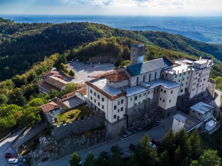 Foto de El Santuario de Castelmonte. Cividale del Friuli - Imagen libre de derechos