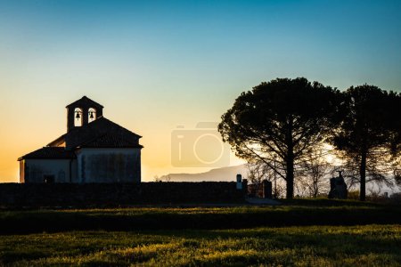 Foto de Hermosa vista del complejo del Castillo de Arcano en Italia - Imagen libre de derechos