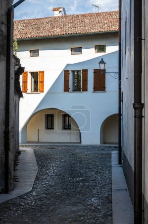 Foto de Valvasone - Ex convento dei Servi di Maria - Imagen libre de derechos