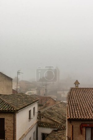 Téléchargez les photos : Historique Puerta de la Bisagra à Toledo, Castilla la Mancha, Espagne - en image libre de droit