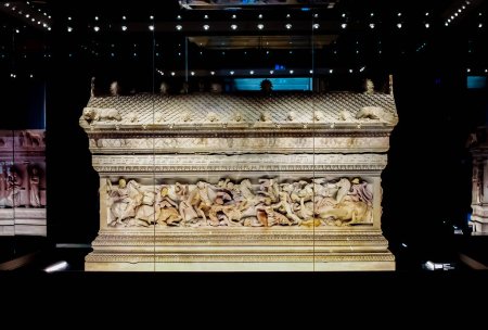 17-05-2022 Istanbul-Türkei: Alexander Sarkophag in den Archäologischen Museen von Istanbul