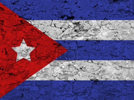 Téléchargez les photos : Drapeau de Cuba sur texture de pierre brute rayée - en image libre de droit