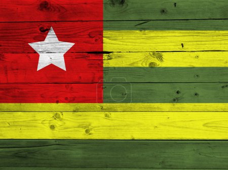 Foto de Bandera Togo sobre fondo grunge de madera - Imagen libre de derechos