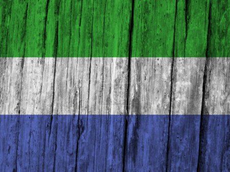 Téléchargez les photos : Drapeau Sierra Leone sur fond bois grunge - en image libre de droit