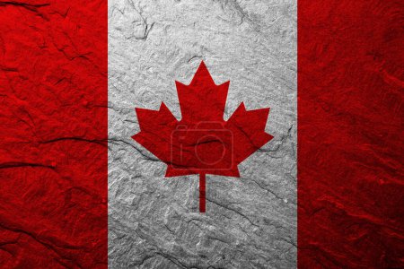 Téléchargez les photos : Drapeau du Canada sur une texture de pierre brute rayée - en image libre de droit