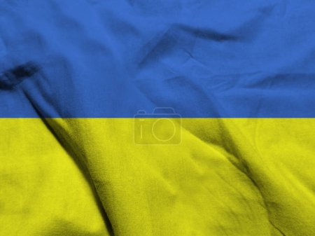 Téléchargez les photos : Drapeau de l'Ukraine sur la surface ondulée du tissu - en image libre de droit