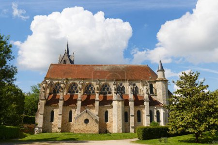 La collégiale Notre-Dame de l Assomption à Crecy-la-Chapelle est un joyau gothique du Brie qui a fêté ses 800 ans.