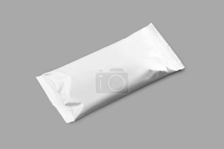 Foto de Blanco en blanco Toallitas húmedas moqueta bolsa aislada sobre un fondo gris. renderizado 3d. - Imagen libre de derechos