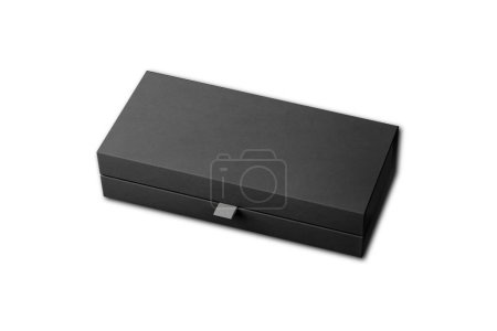 Téléchargez les photos : Boîte noire isolée sur blanc - en image libre de droit